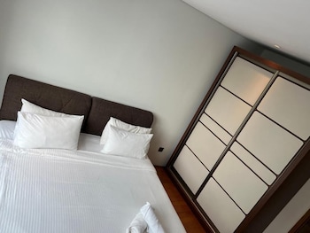 vortex suites klcc by luna