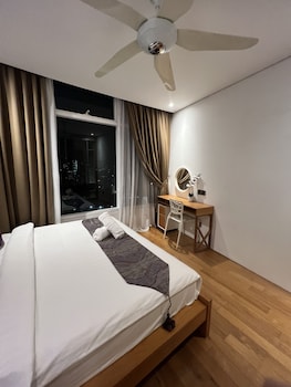 vortex suites klcc by luna