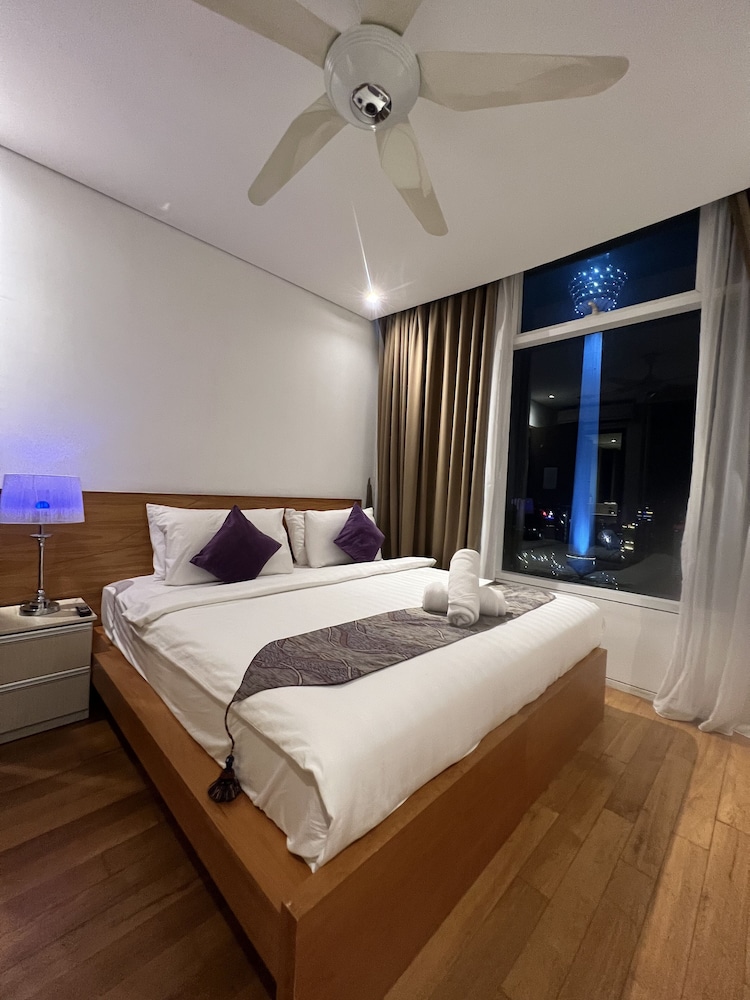 vortex suites klcc by luna