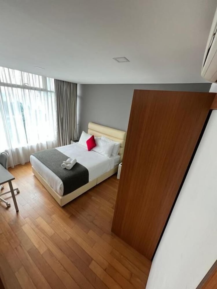 vortex suites klcc by luna