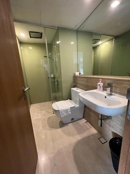 vortex suites klcc by luna