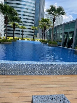 vortex suites klcc by luna