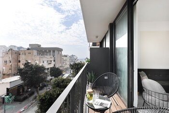 hayarkon allenby classic style by homy