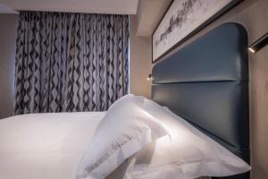 city sleeper at royal national hotel