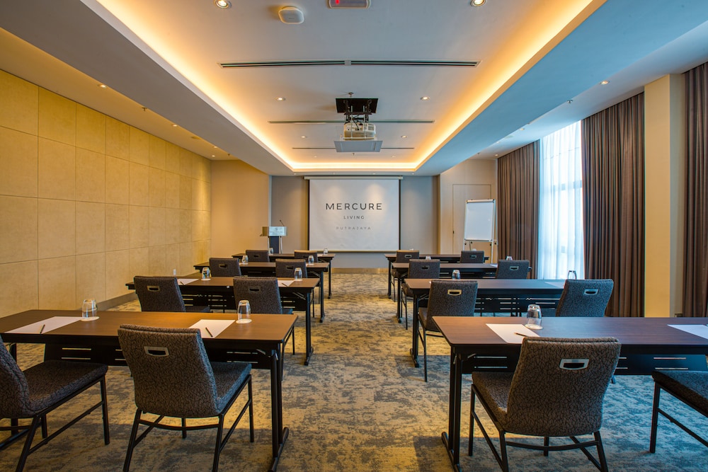 mercure living putrajaya
