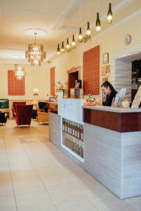 hotel korona eger