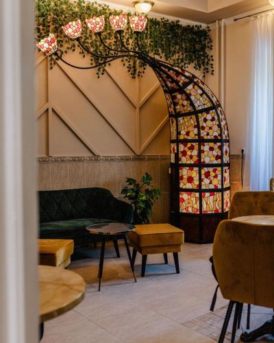 hotel korona eger