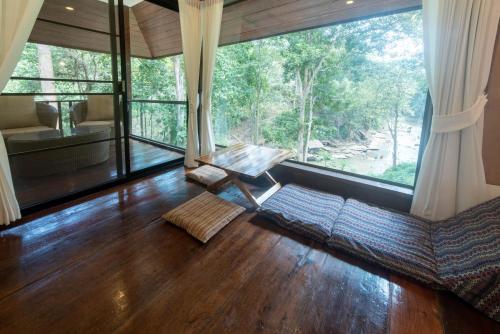 tawan riverside