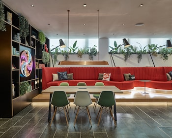 citizenm london victoria station
