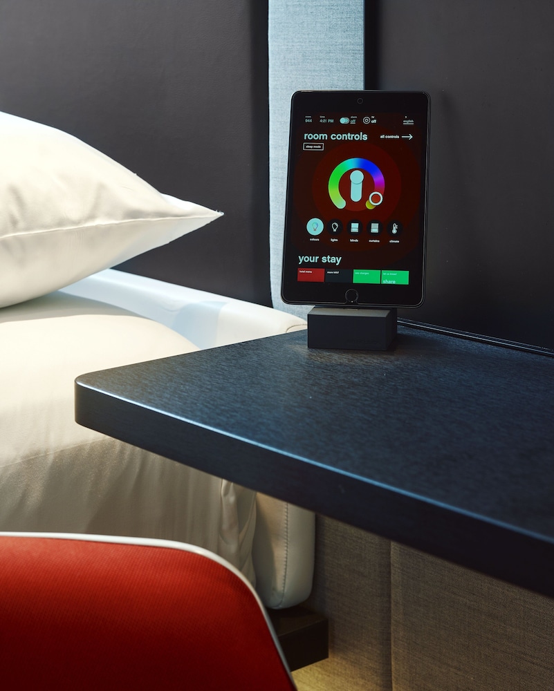 citizenm london victoria station