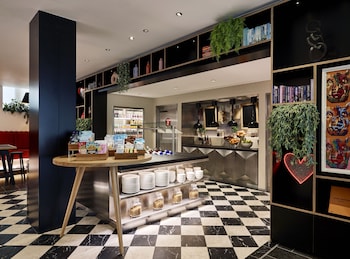 citizenm london victoria station