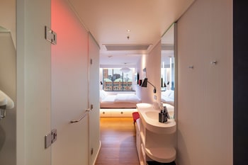 citizenm london victoria station