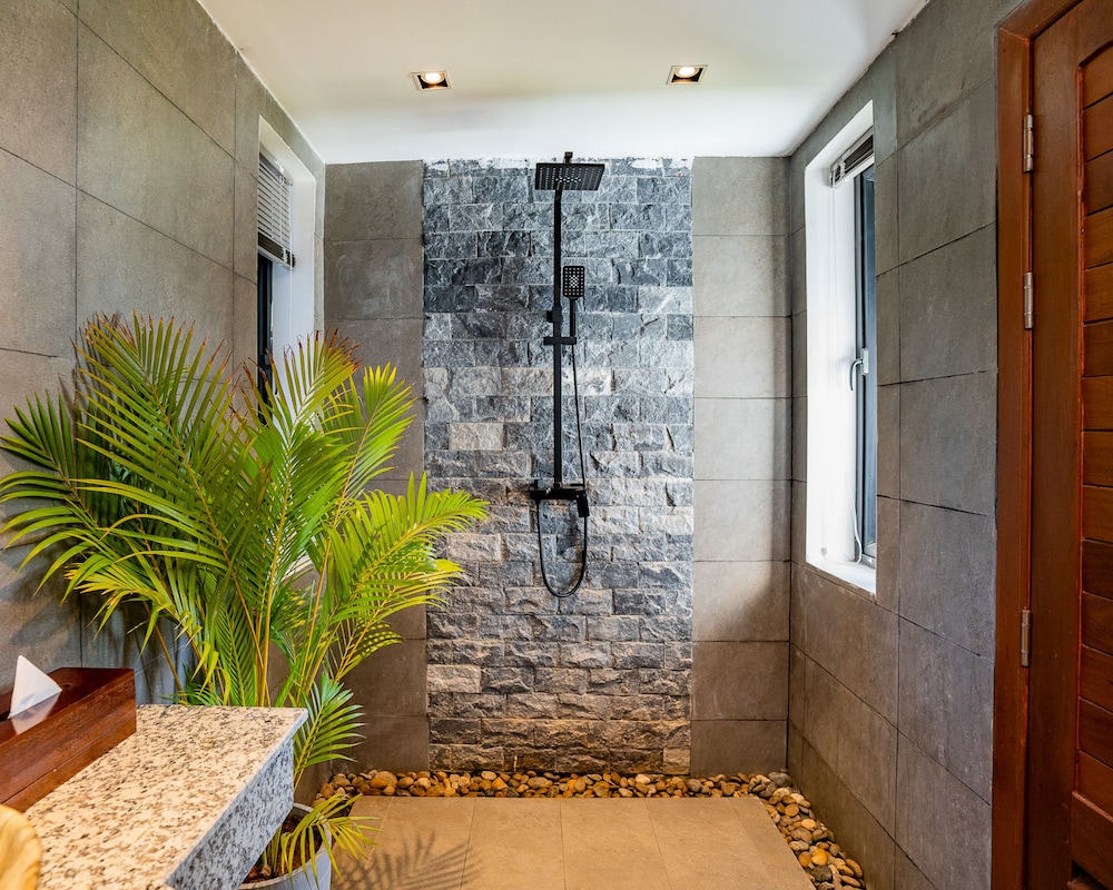 rivertree villa and resort