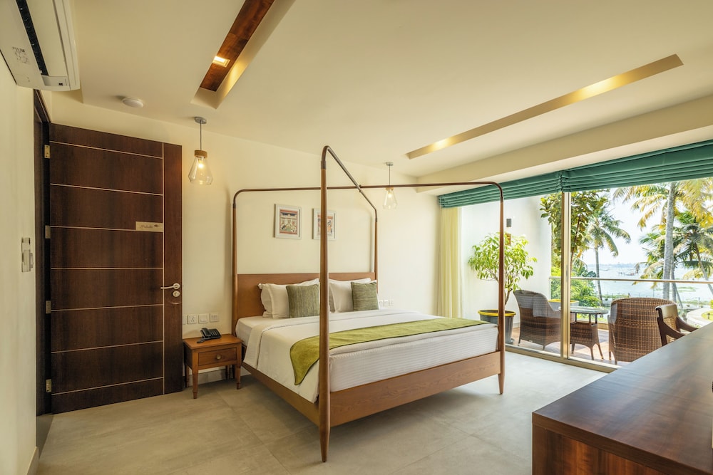 ama stays and trails sherlys ente kumbalanghi kochi