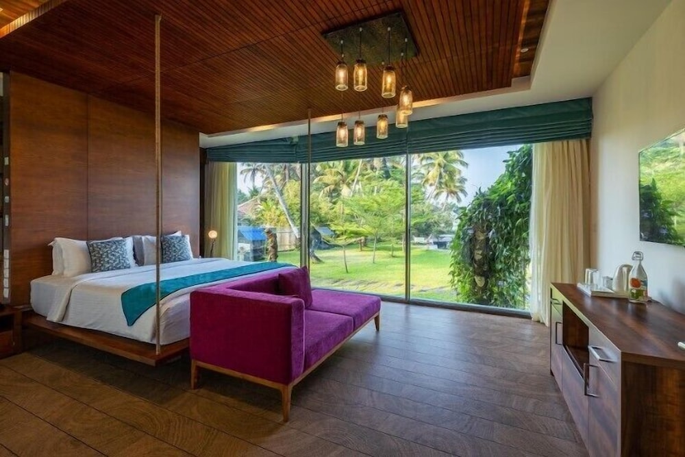 ama stays and trails sherlys ente kumbalanghi kochi