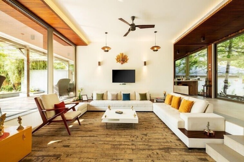 ama stays and trails sherlys ente kumbalanghi kochi