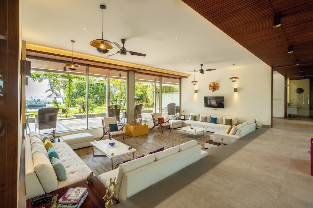 ama stays and trails sherlys ente kumbalanghi kochi