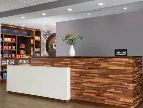 hampton inn williams