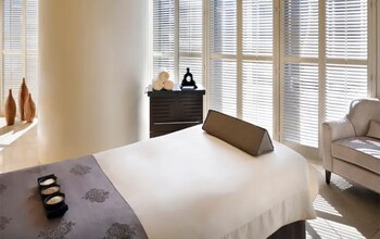 lovely studio burj dubai mall