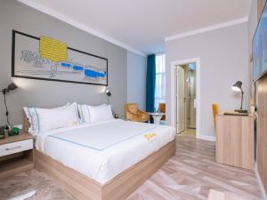 vibes hotel and spa