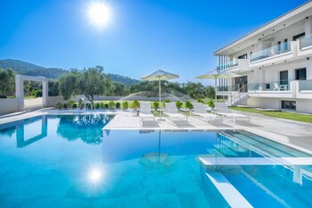 olia thassos luxury apartments