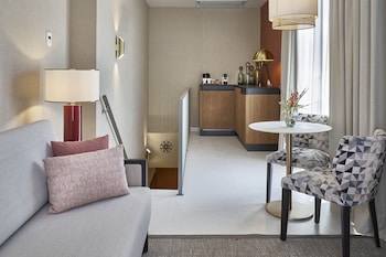 vincci molviedro suites apartments