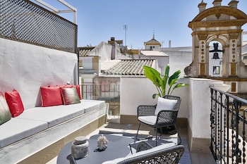 vincci molviedro suites apartments