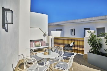 vincci molviedro suites apartments