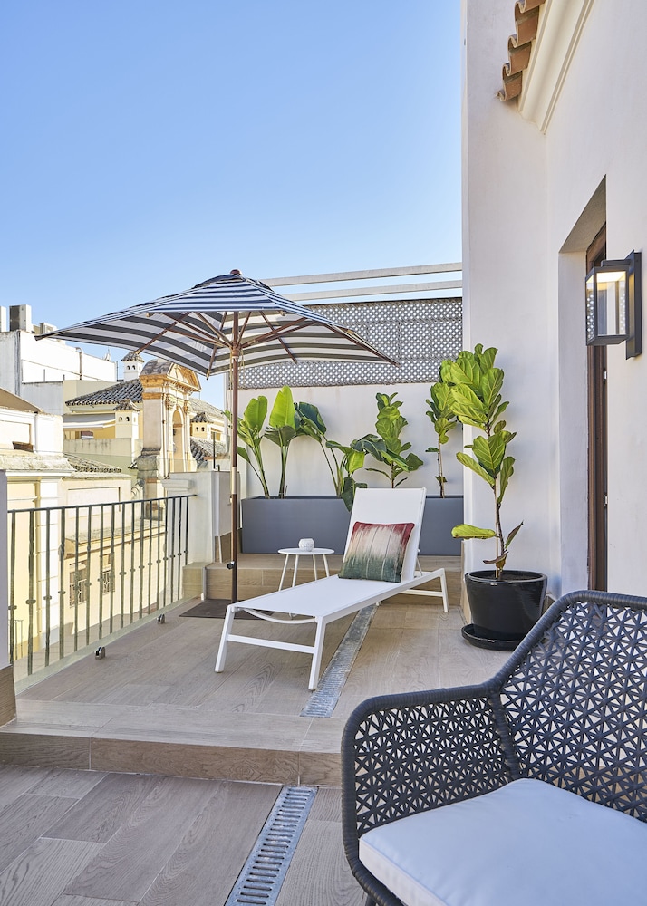 vincci molviedro suites apartments