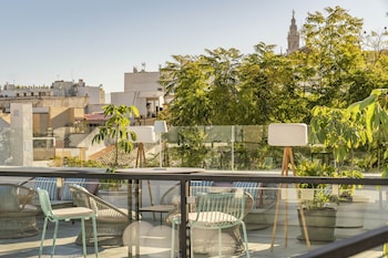 vincci molviedro suites apartments