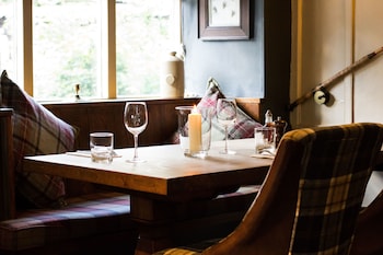 The Fenwick Steak & Seafood Pub,,4 star