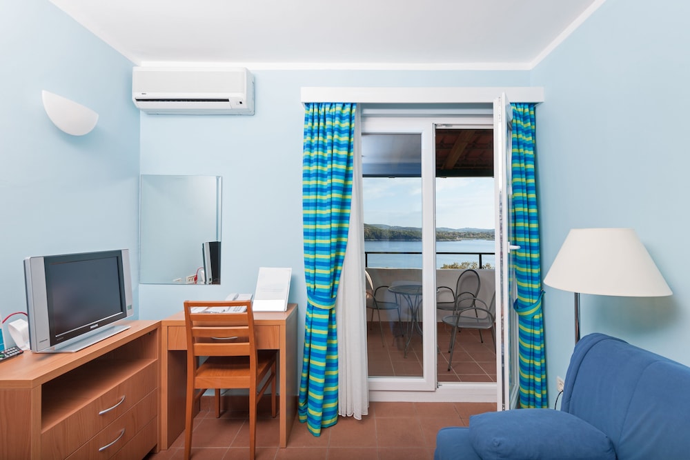 maistra select koversada naturist apartments