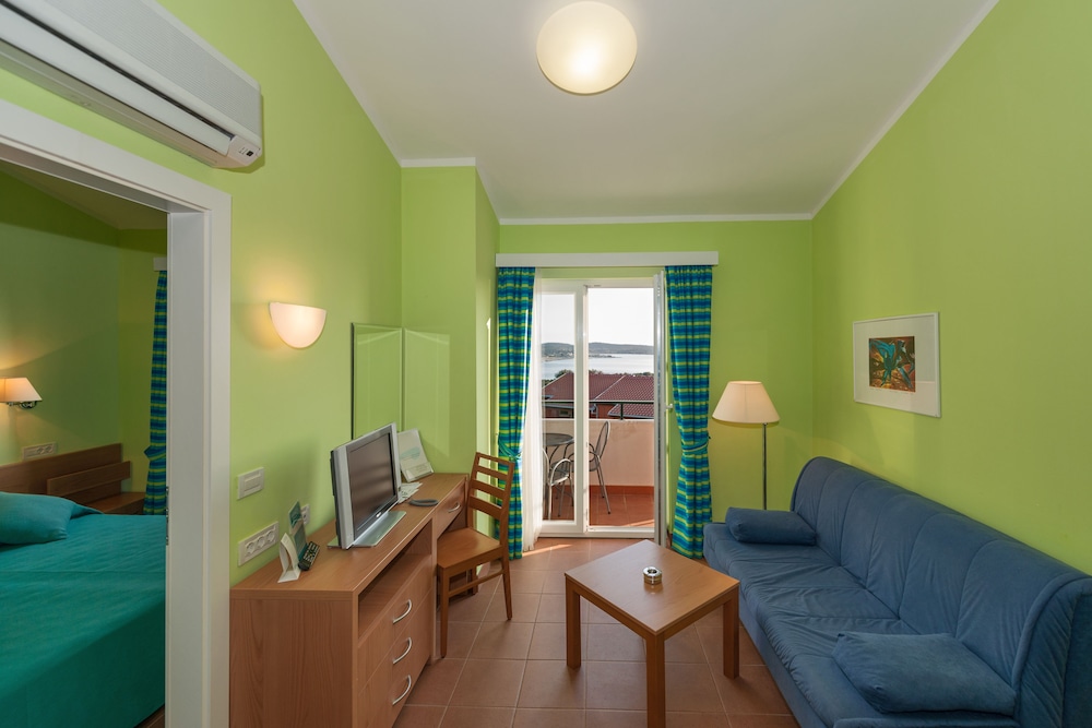 maistra select koversada naturist apartments