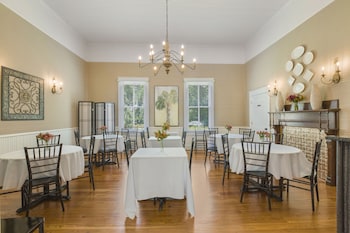 Liberty Hall Bed And Breakfast,,4 star