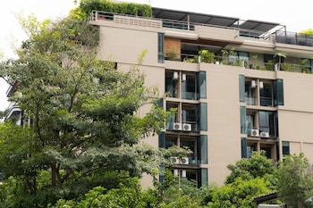 karaarom hotel