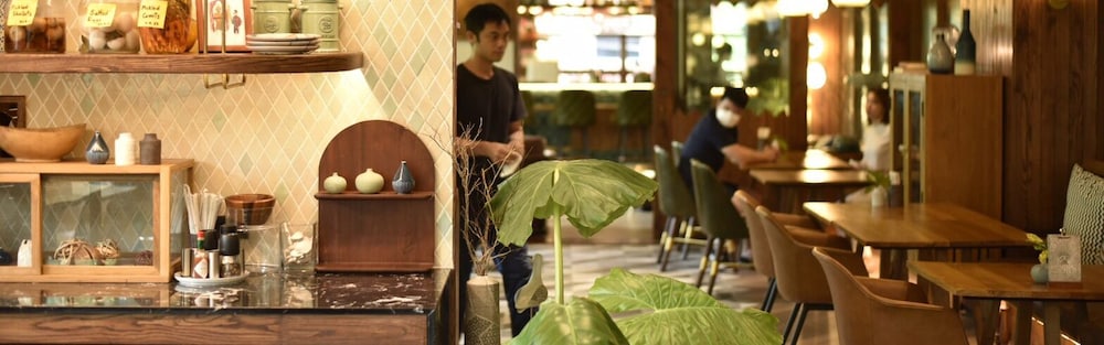 karaarom hotel