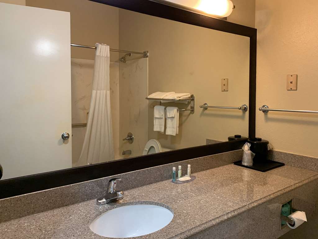 quality suites houston nw cy fair