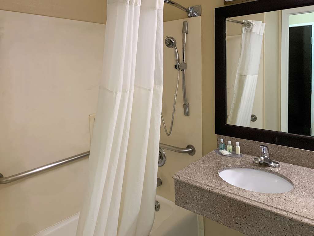 quality suites houston nw cy fair