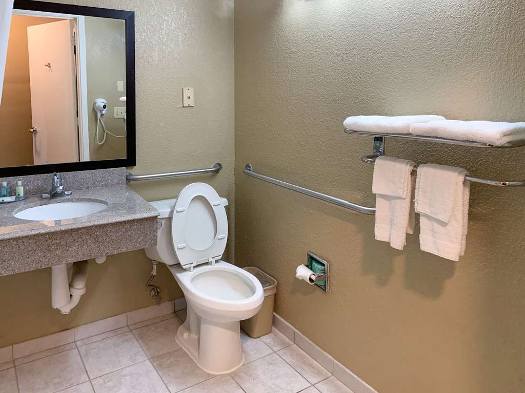 quality suites houston nw cy fair