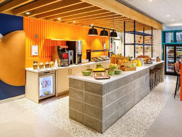 ibis budget manchester airport