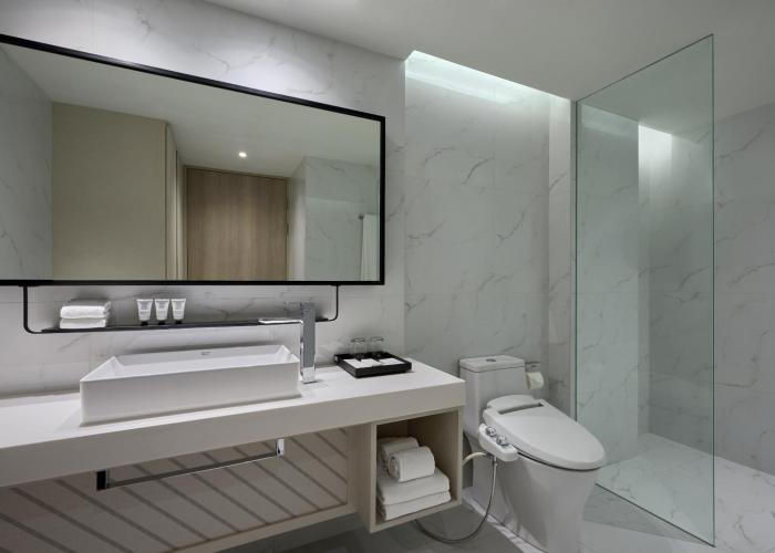 oakwood studios sukhumvit bangkok