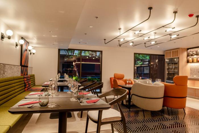 oakwood studios sukhumvit bangkok