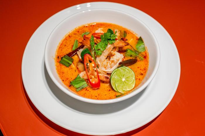 oakwood studios sukhumvit bangkok