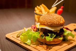 oakwood studios sukhumvit bangkok