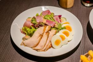 oakwood studios sukhumvit bangkok