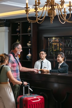 may de ville premier hotel and spa