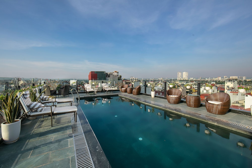 may de ville premier hotel and spa