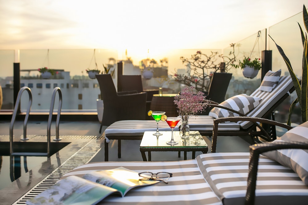 may de ville premier hotel and spa