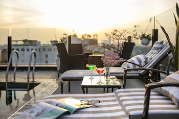 may de ville premier hotel and spa
