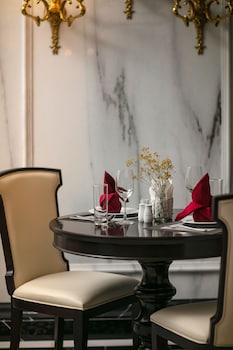 may de ville premier hotel and spa